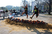 zuletzt vor dem Ziel der Fire Jump (©Foto:Martin Schmitz)